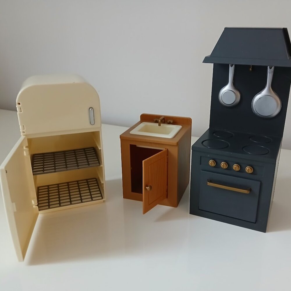 Madeline in Paris Doll Kitchen Set (3) pcs